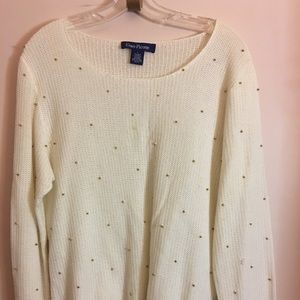 Long sleeves light material sweater